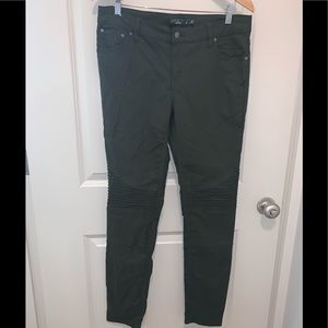 Woman’s Prana Pants size 12x31